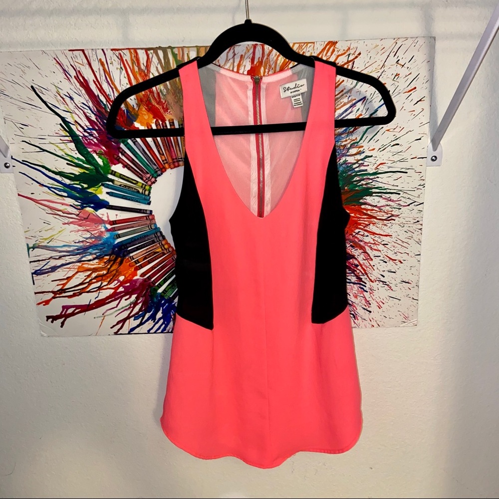 Le chateau pink sleeveless top. Le château top